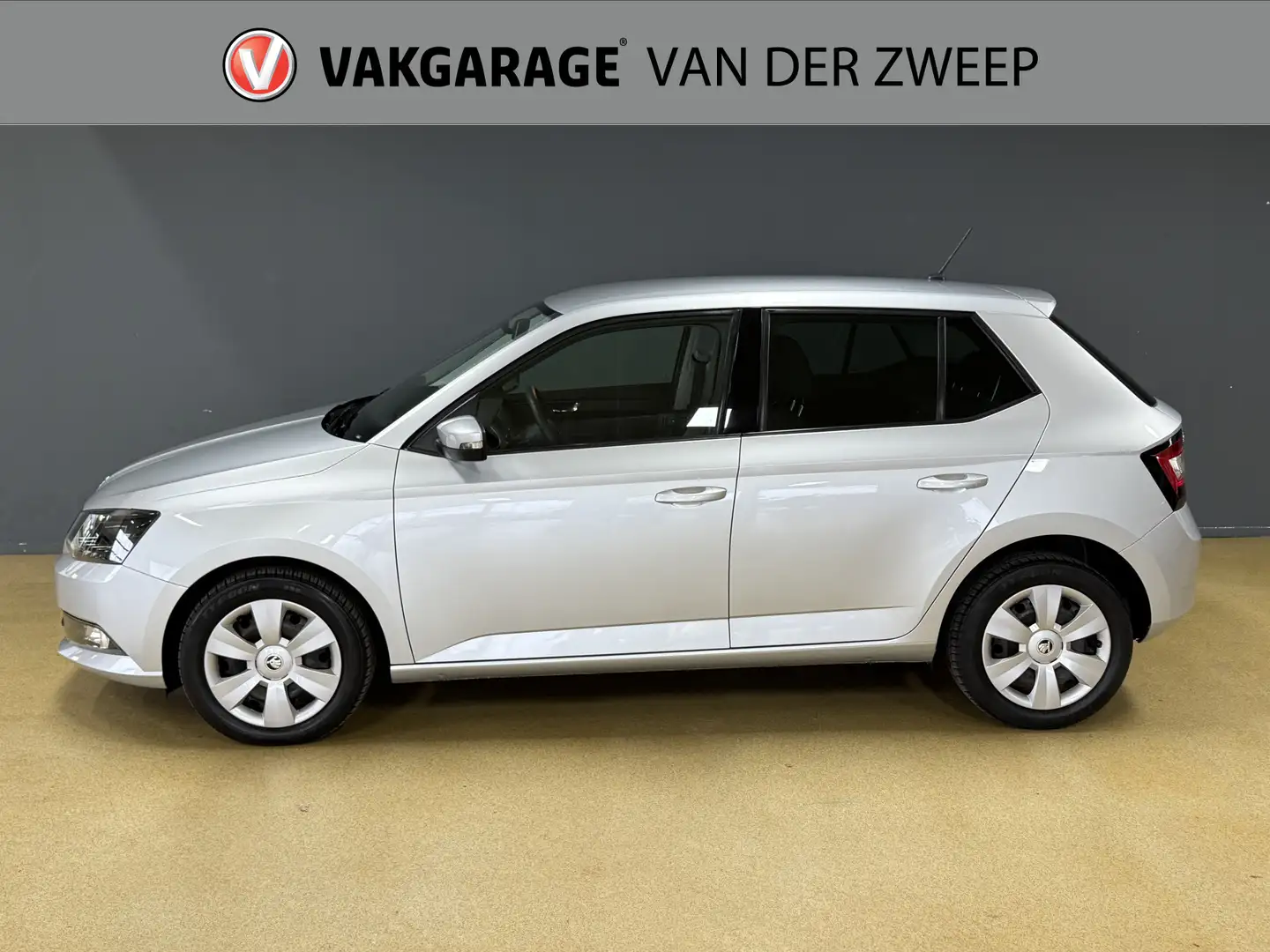 Skoda Fabia 1.2 TSI Ambition | Cruise | Airco Grijs - 2