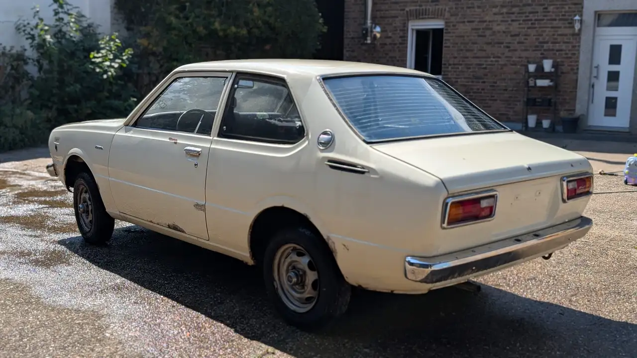 Toyota Corolla KE30 Limousine 2-Türer 1977 Oldtime, foto 4