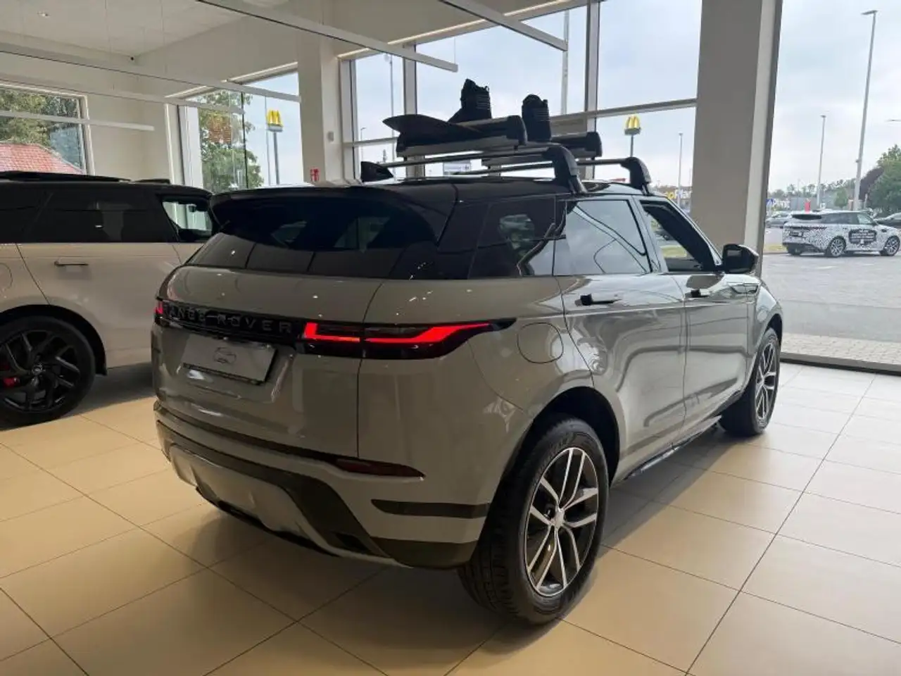 Land Rover Range Rover Evoque 2026