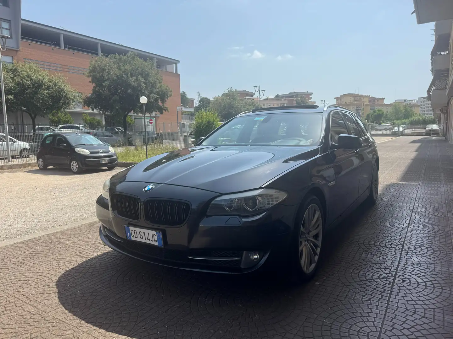 BMW 520 Serie 5 Touring 520d Touring Futura MOTORE NUOVO Grigio - 1