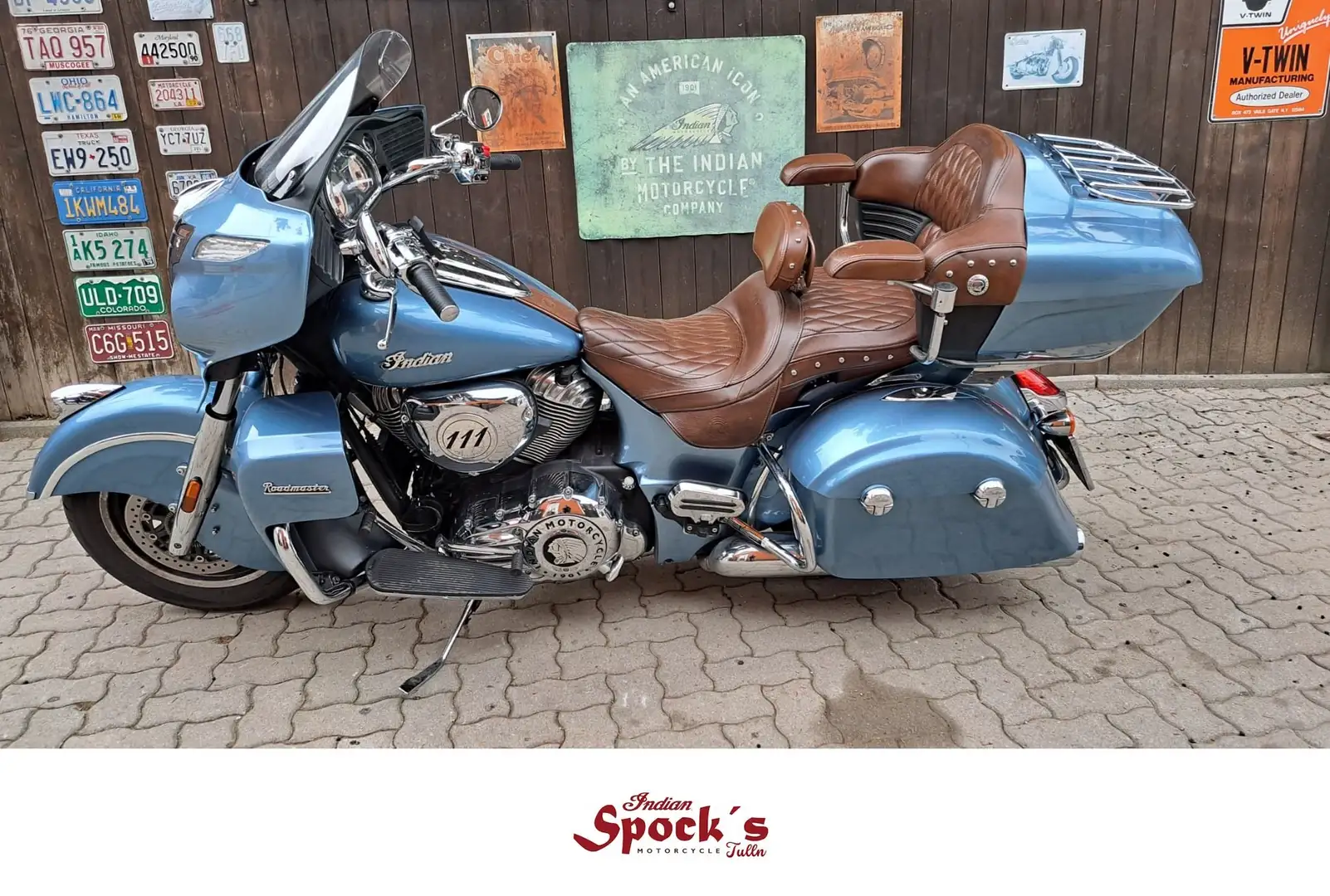 Indian Roadmaster Синий - 1