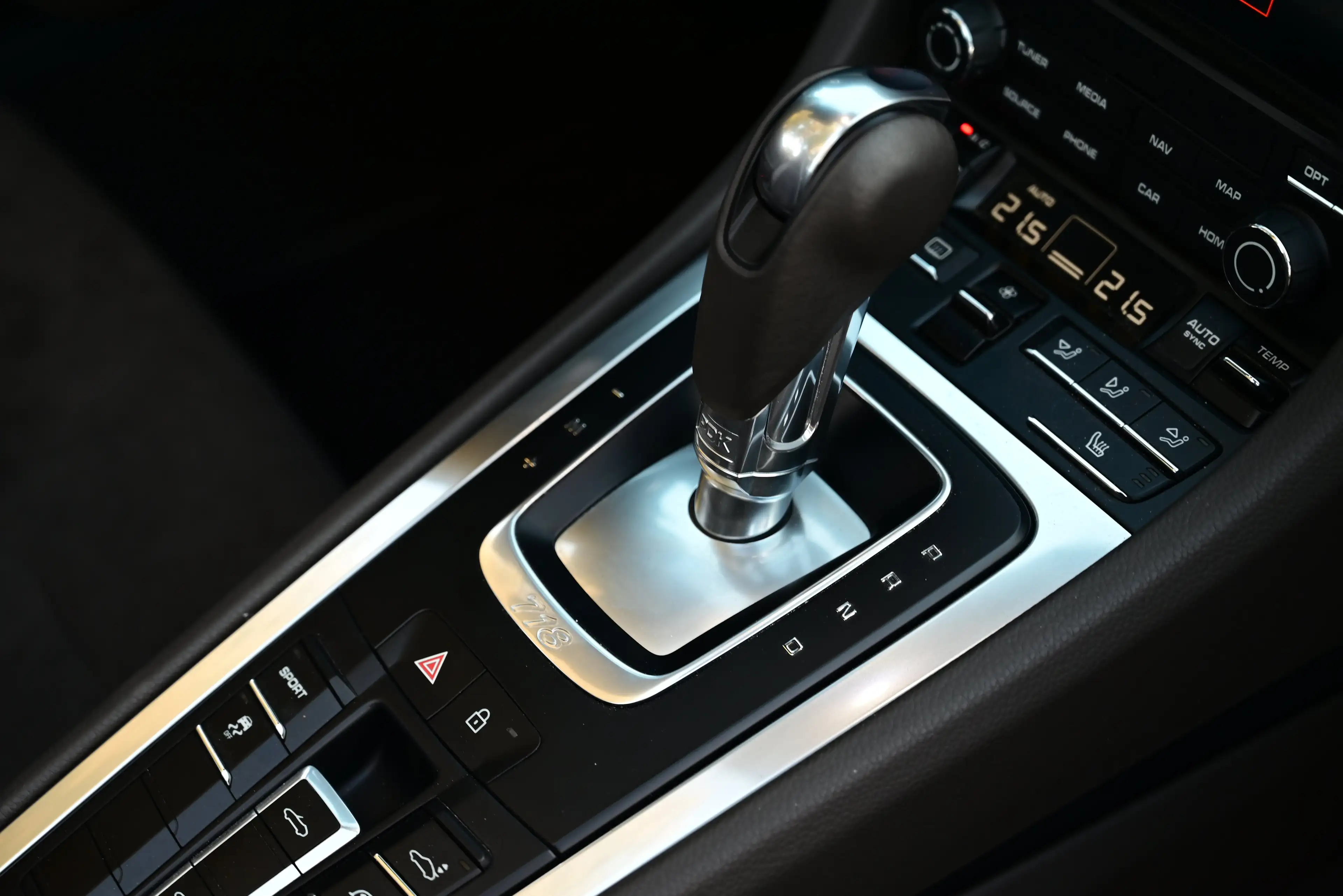 Porsche 718 Boxster PDK / NAVI / CAMERA / XENON / HOMELINK — photo 15