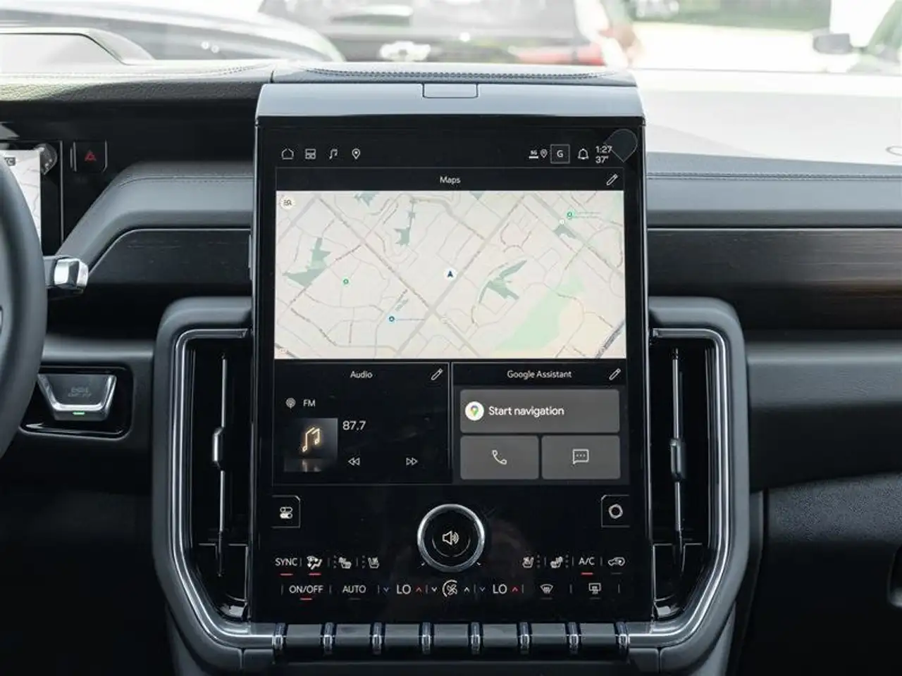 GMC Yukon снимка GMC Yukon