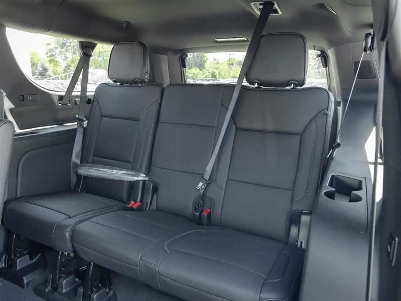 GMC Yukon снимка GMC Yukon