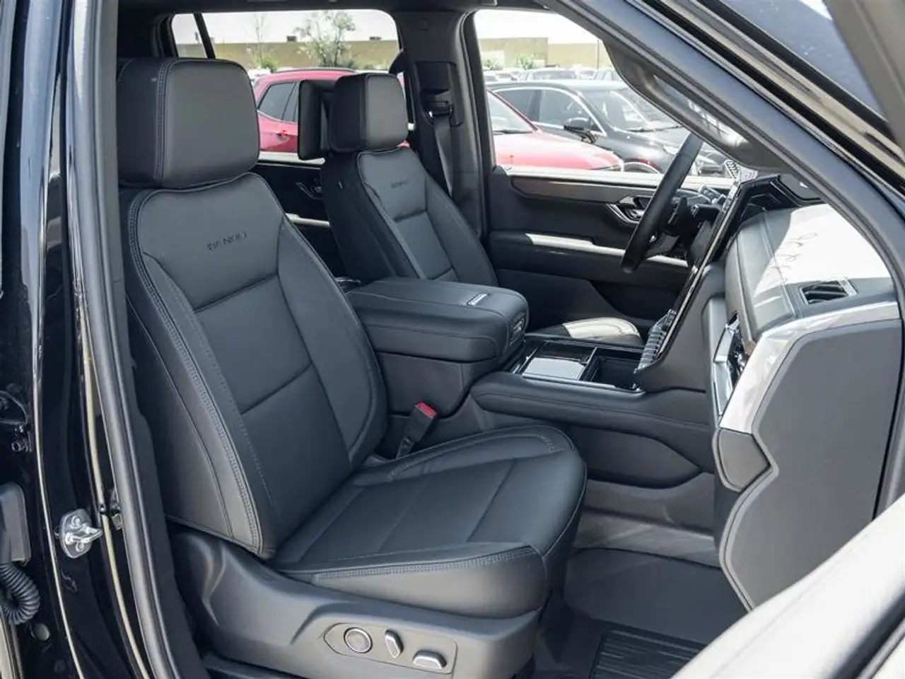 GMC Yukon снимка GMC Yukon