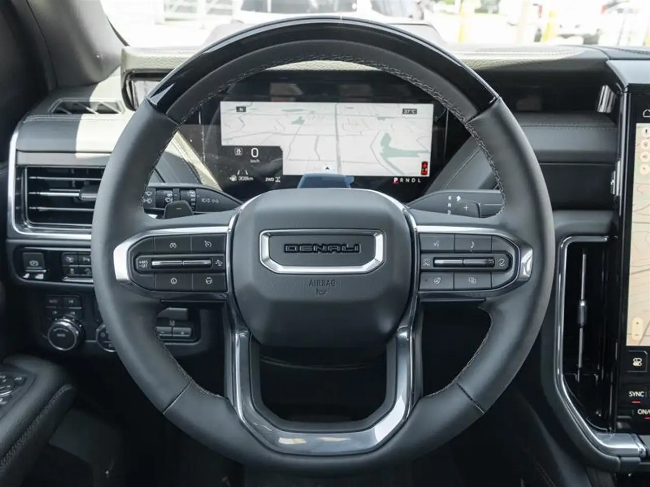 GMC Yukon снимка GMC Yukon