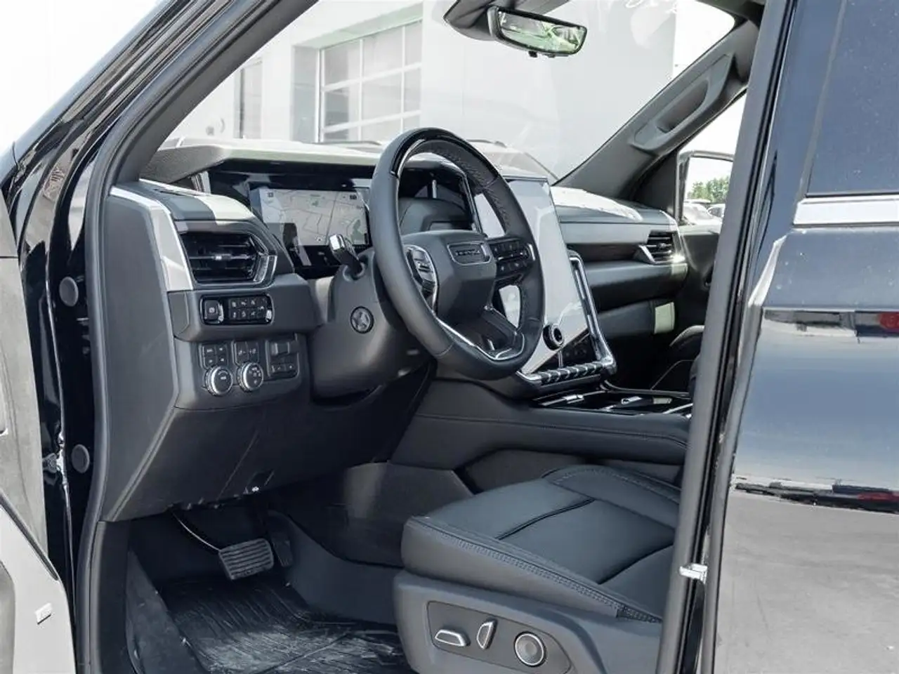 GMC Yukon снимка GMC Yukon