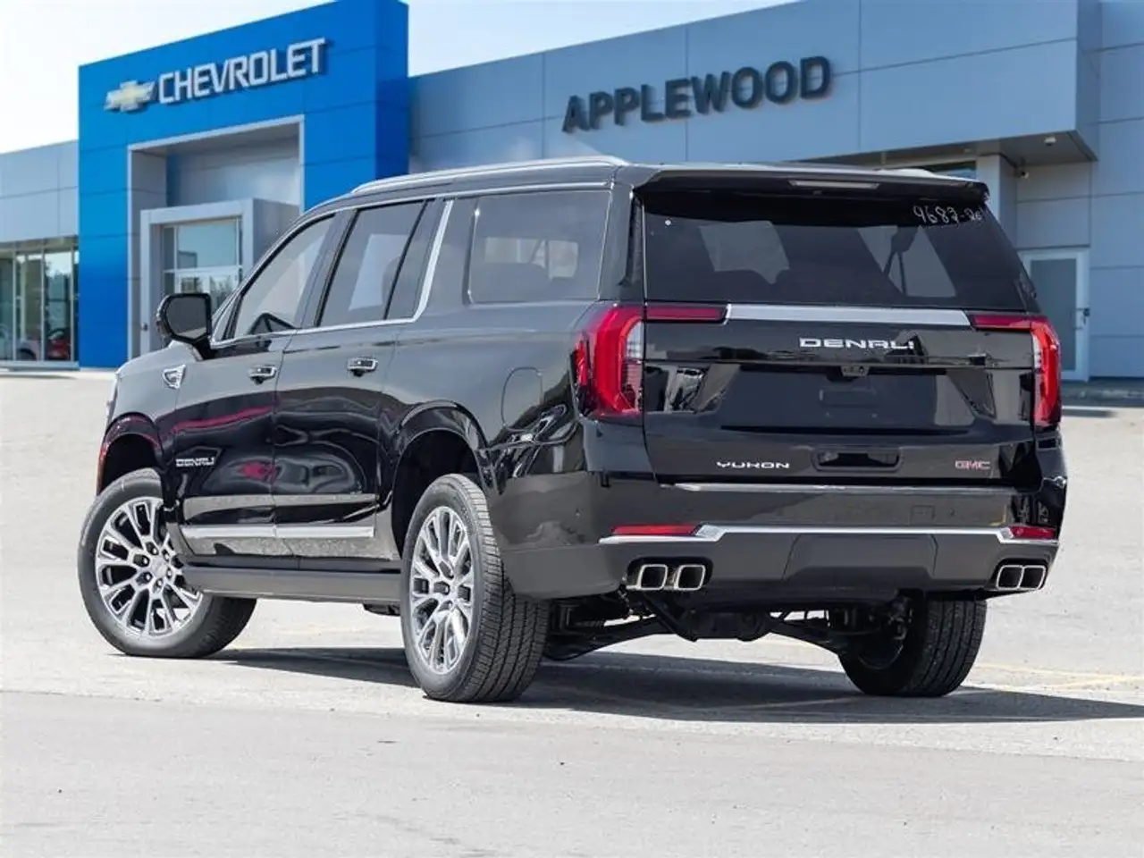 GMC Yukon снимка GMC Yukon