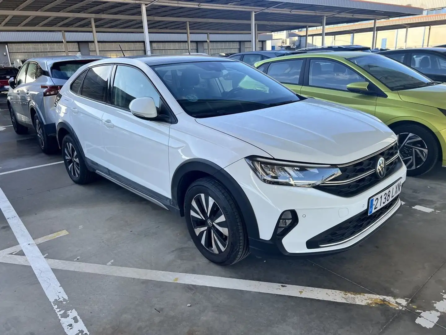 Volkswagen Taigo 1.0 TSI Life DSG 81kW Weiß - 2