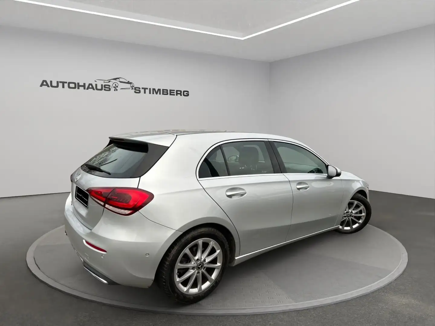 Mercedes-Benz A 180 *APS*LED*NAVI*SITZHEIZUNG*PDC*TEMPOMAT* Argent - 2