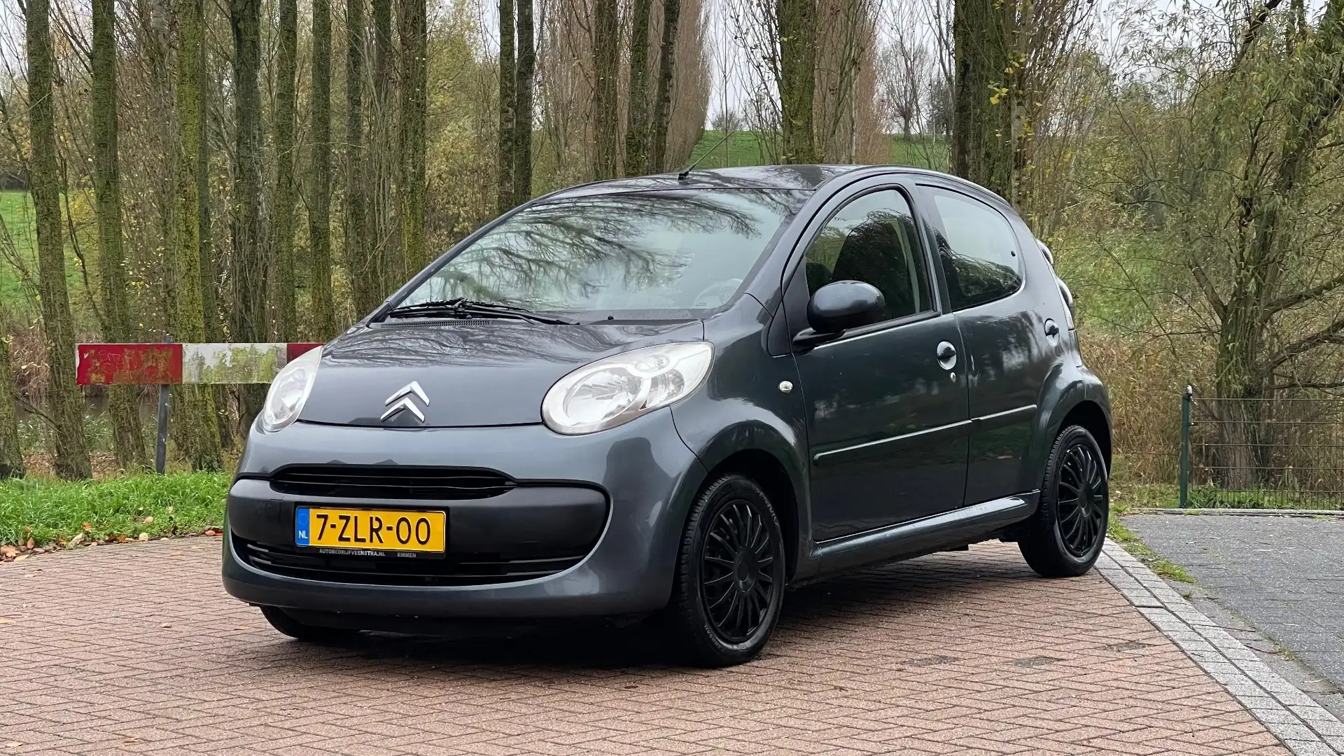 Citroen C1 1.0-12V Séduction Grau - 1