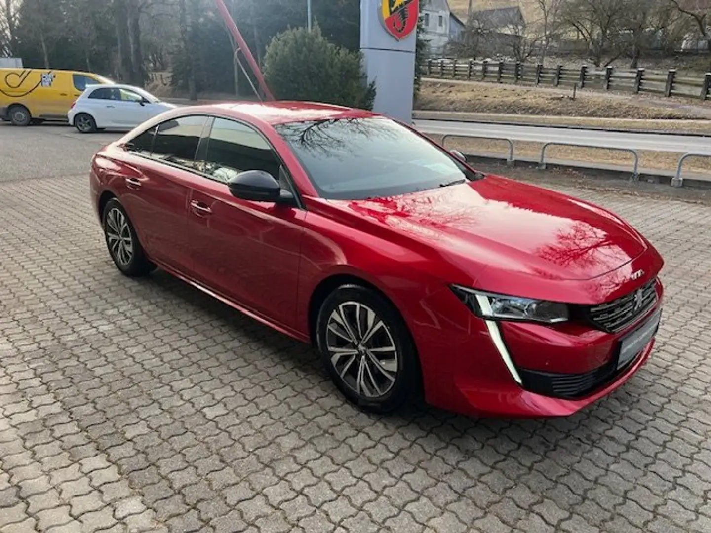 Peugeot 508 1,5 BlueHDi 130 EAT8 Allure Pack *TOP ZUSTAND* Rot - 1