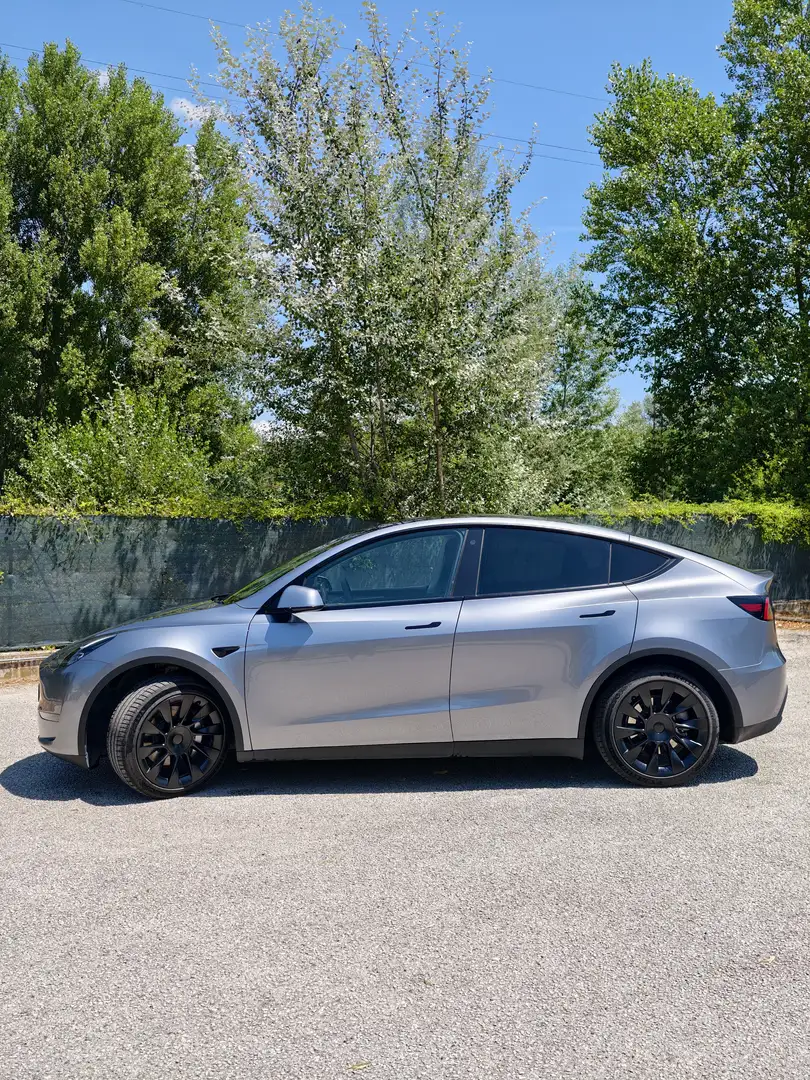 Tesla Model Y Long Range Dual Motor awd - 2