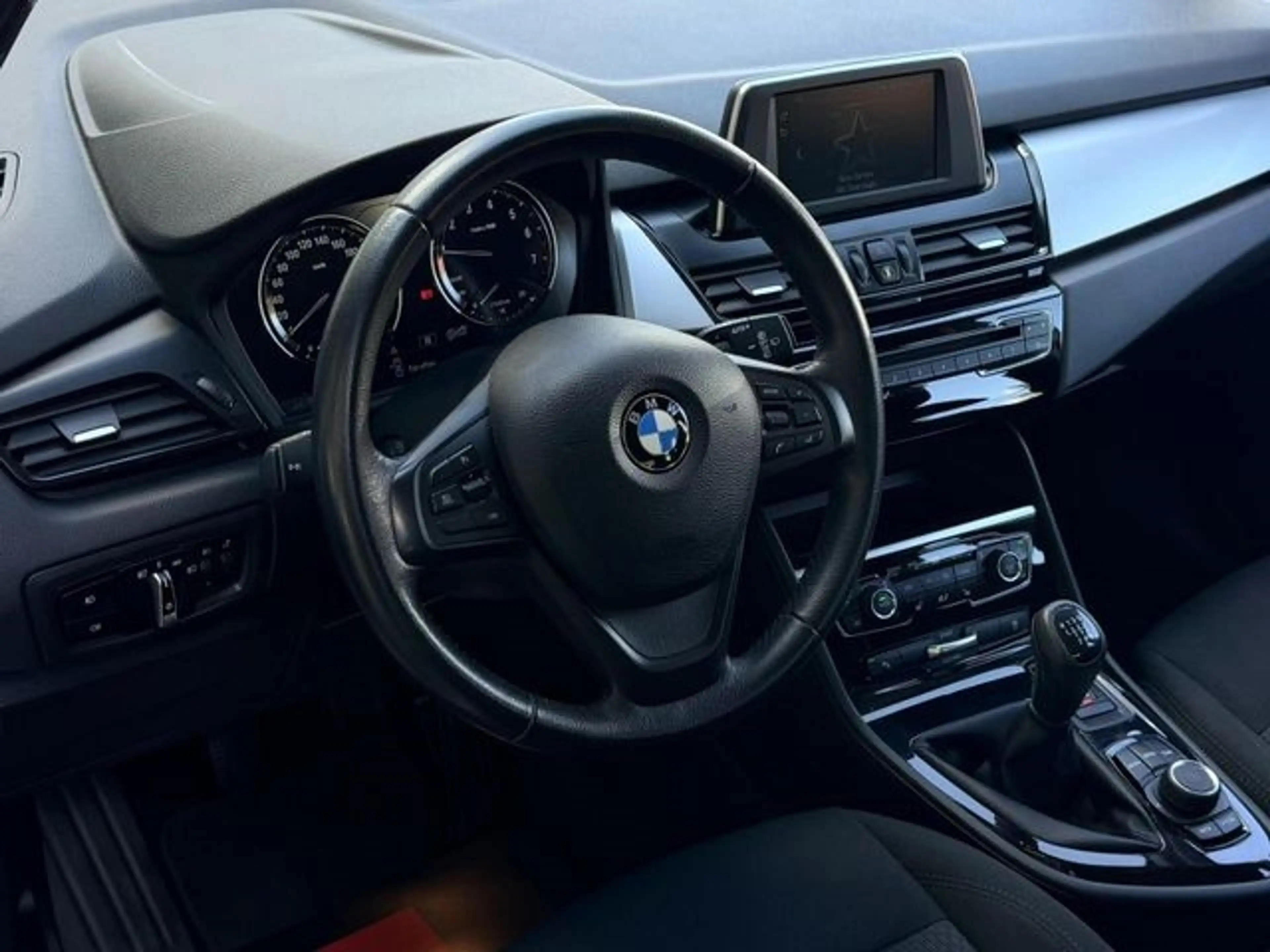 BMW 216 Active Tourer i Advantage+LED+SHZ+Kamera+PDC — photo 12