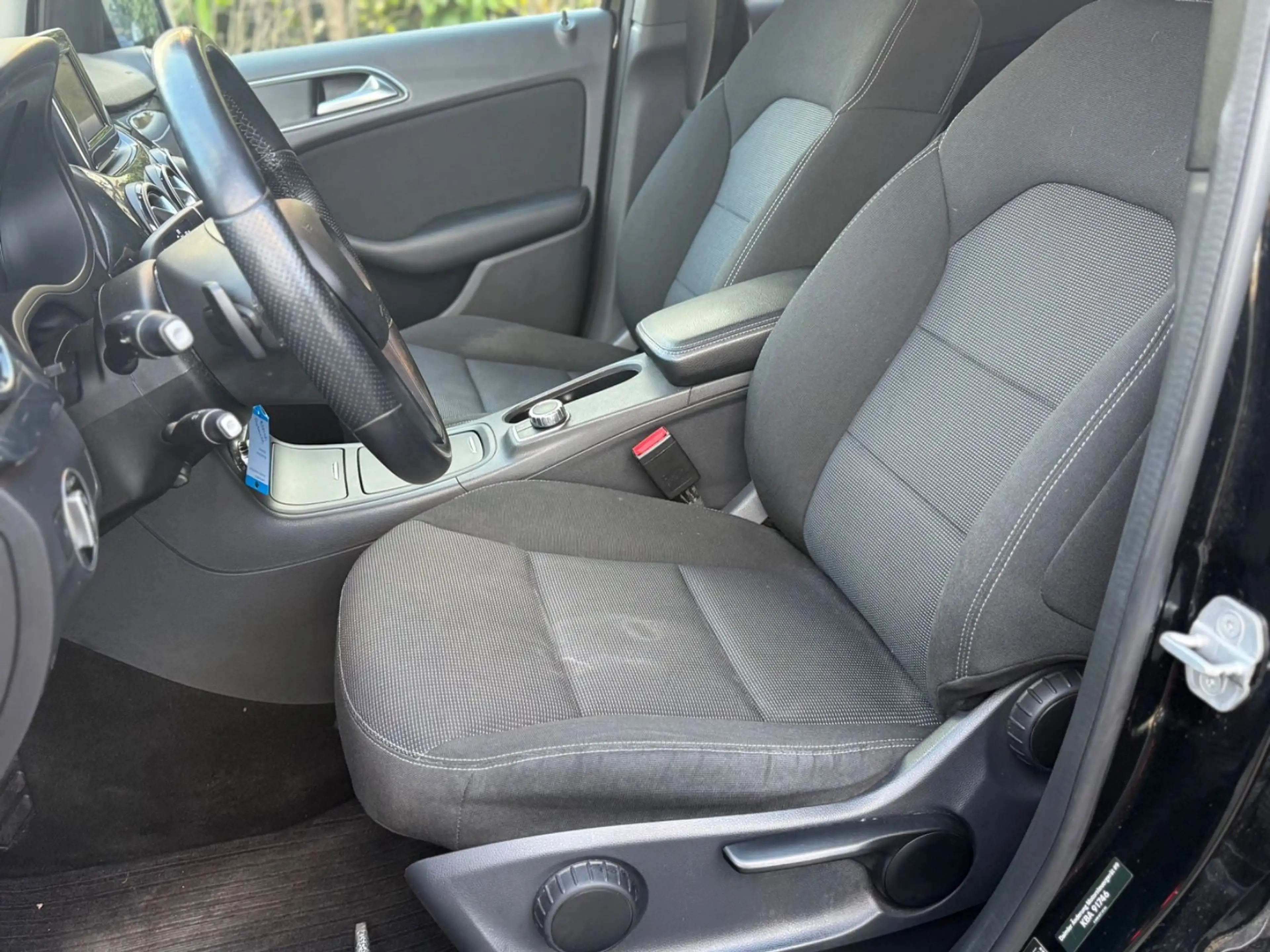 Mercedes-Benz B 220 CDI / d Xenon Navi Totwinkel PDC — photo 5