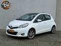 Toyota Yaris 1.3 VVT-i Dynamic GLAZEN DAK KEYLES NAV CAMERA Wit - thumbnail 1
