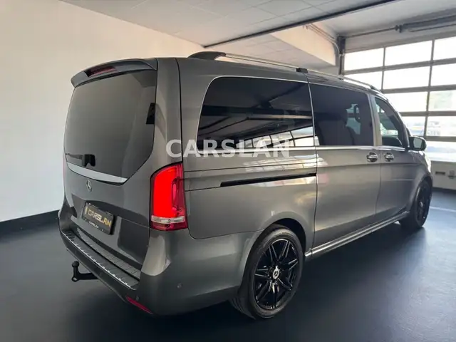 Mercedes-Benz V-Class view 14