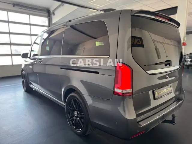 Mercedes-Benz V-Class view 13