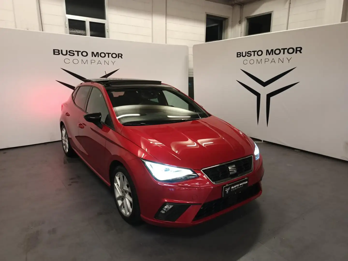 SEAT Ibiza 1.0 EcoTSI 110 CV DSG 5 porte FR Rosso - 1