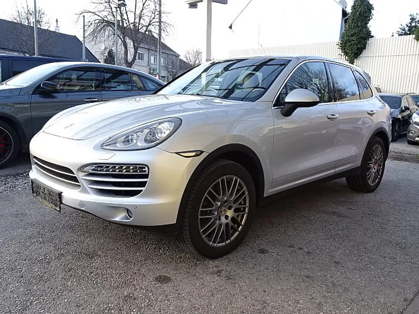 Porsche Cayenne II 3,0 Diesel Aut. Silber - 2