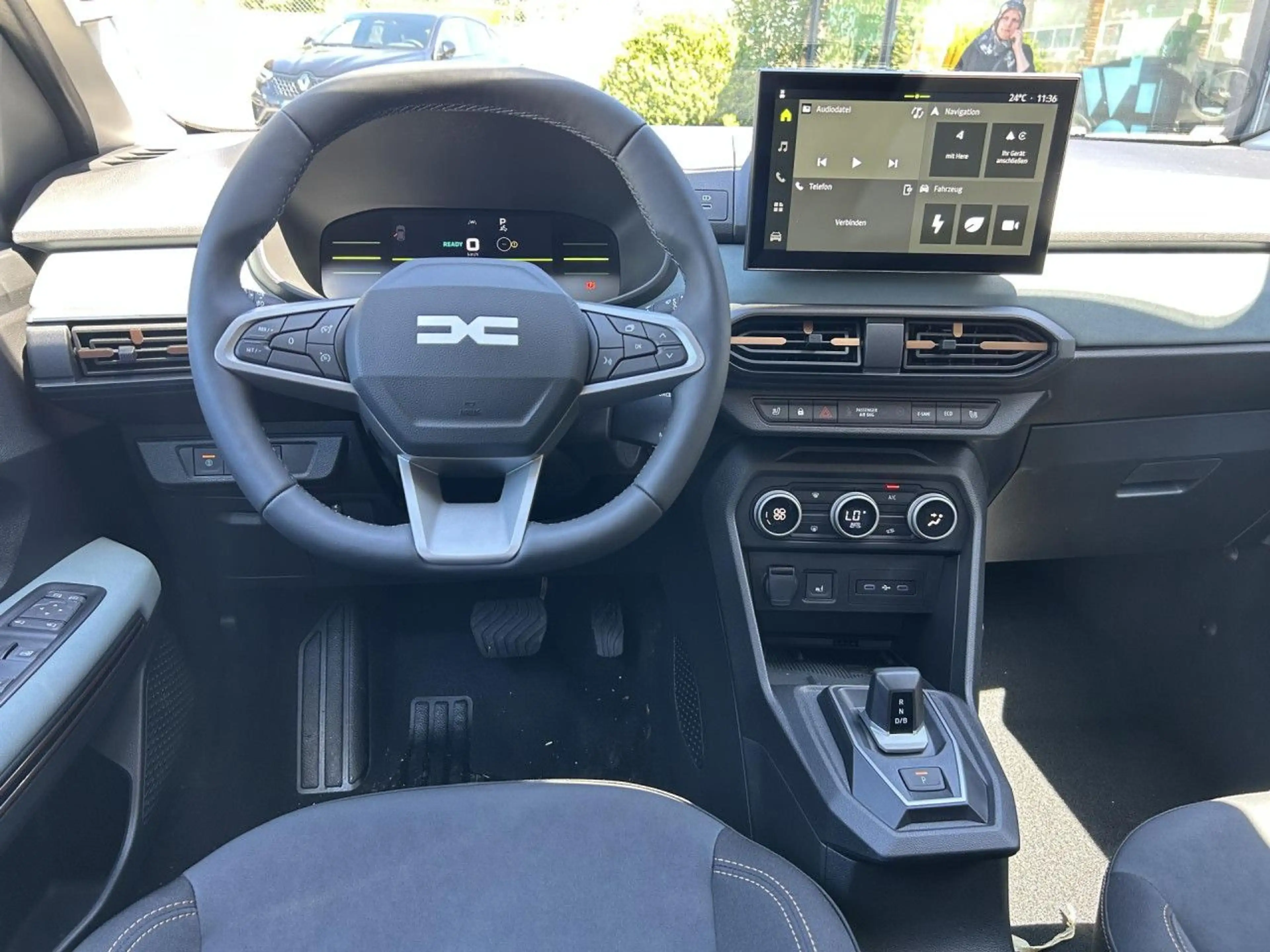Dacia Jogger Extreme hybrid 155 SHZ KAMERA NAVI Klima — photo 11