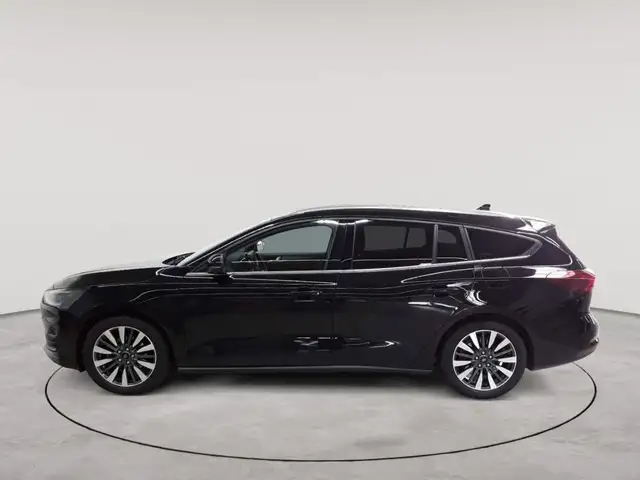 Ford Focus view 6