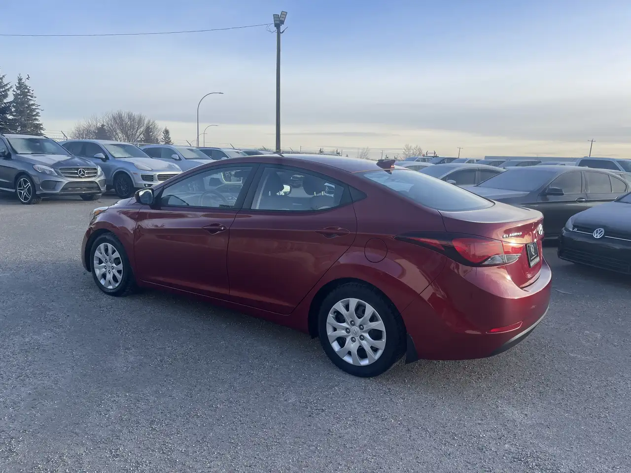 Hyundai ELANTRA снимка Hyundai ELANTRA