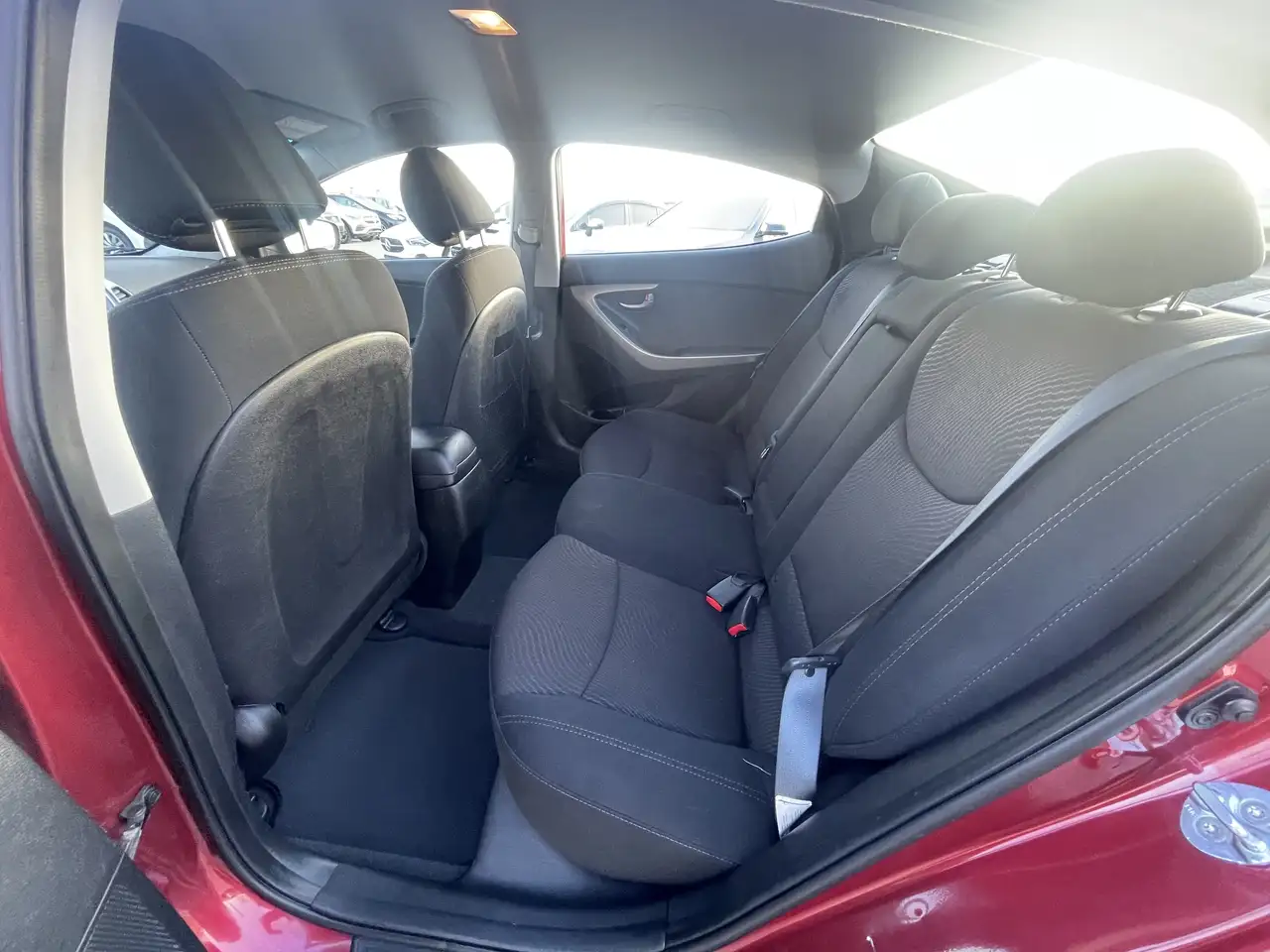 Hyundai ELANTRA снимка Hyundai ELANTRA