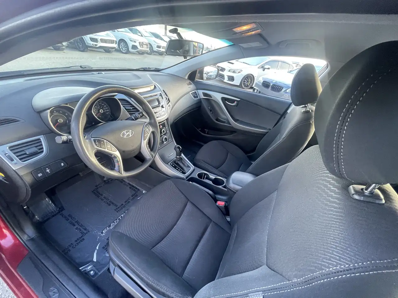 Hyundai ELANTRA снимка Hyundai ELANTRA