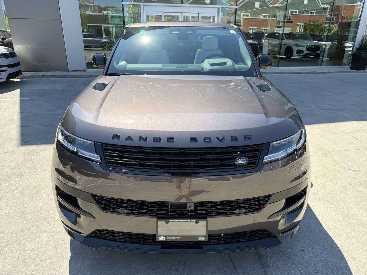 2026 Land Rover Range Rover Sport P460e Dynamic SE alt 3