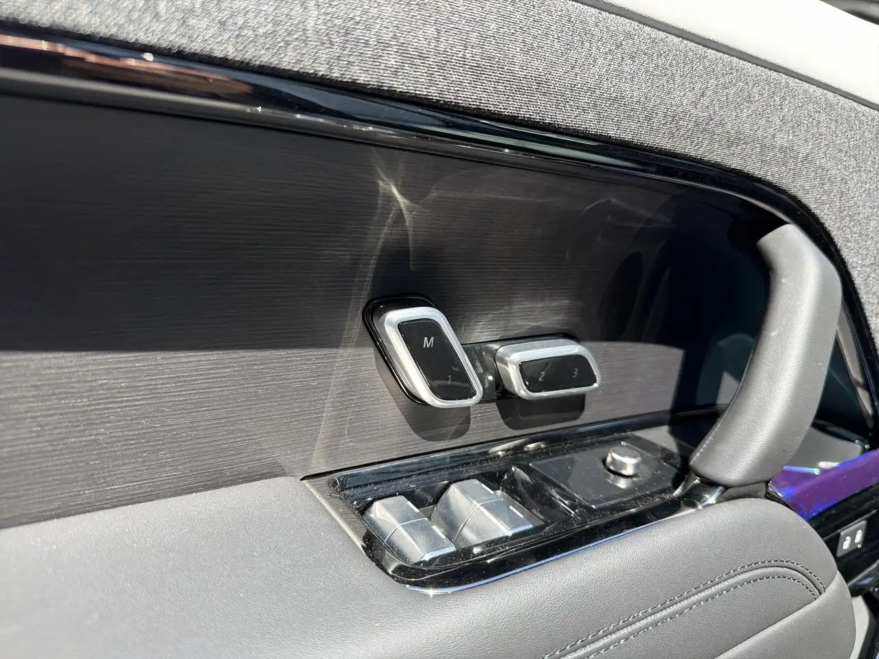 Land Rover Range Rover Sport снимка Land Rover Range Rover Sport