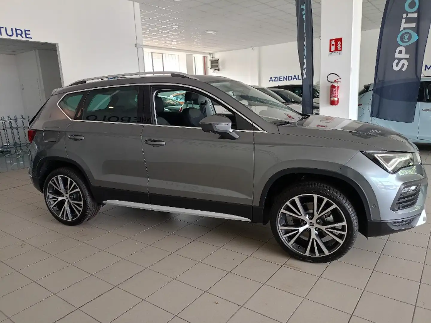 SEAT Ateca 1.5 EcoTSI Xperience Grau - 1