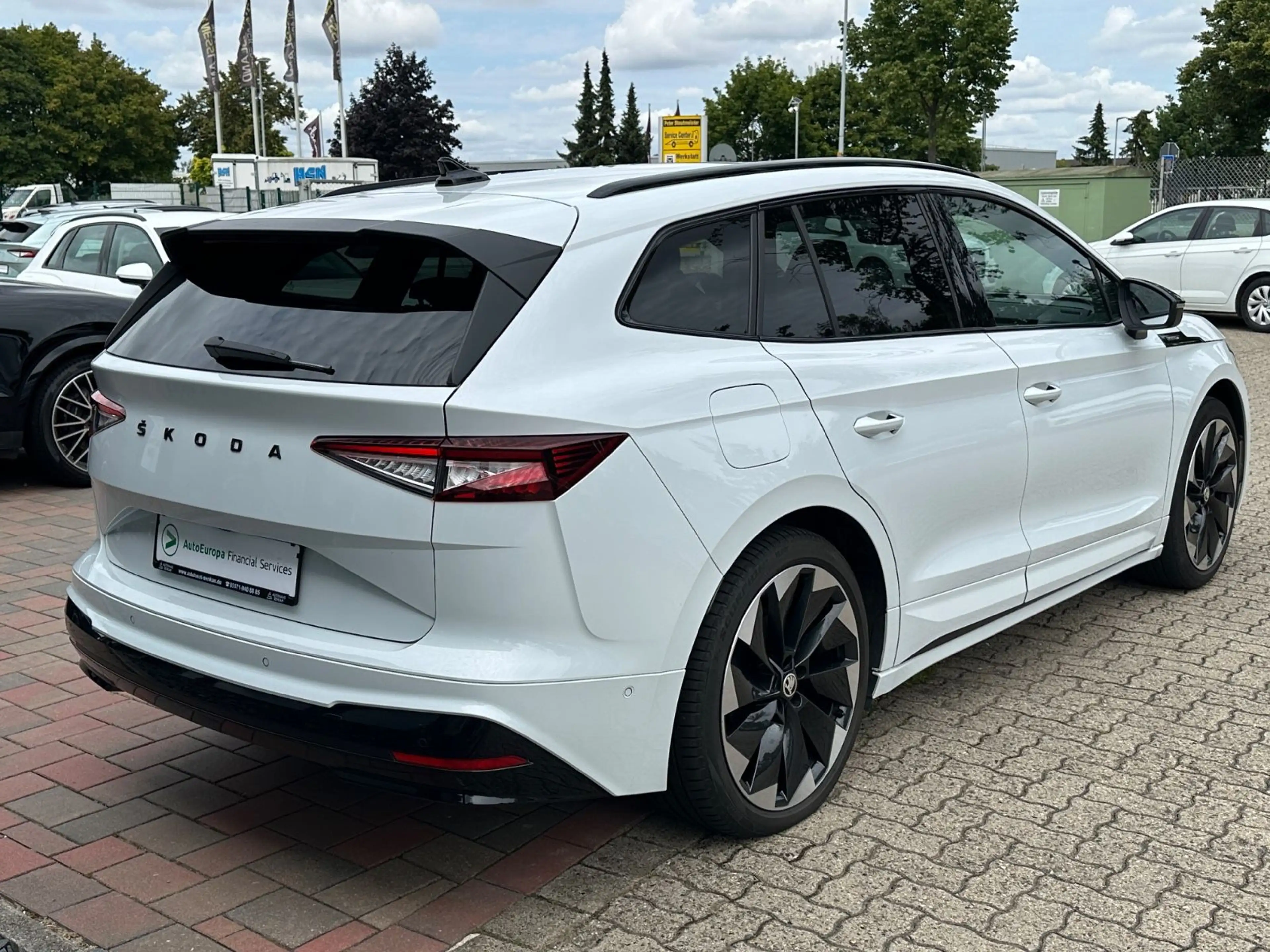 Skoda Enyaq 80 Sportline*PANO*MATRIX*HUD*R-CAM*ACC*21" — photo 3