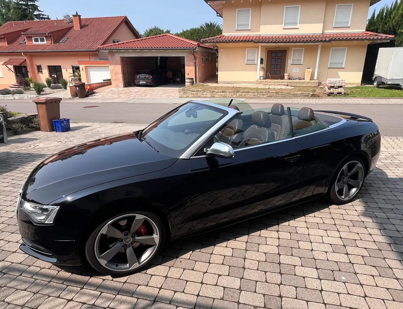 Audi A5 Cabrio 2.0 TFSI - S5 Optik und Sound Schwarz - 1