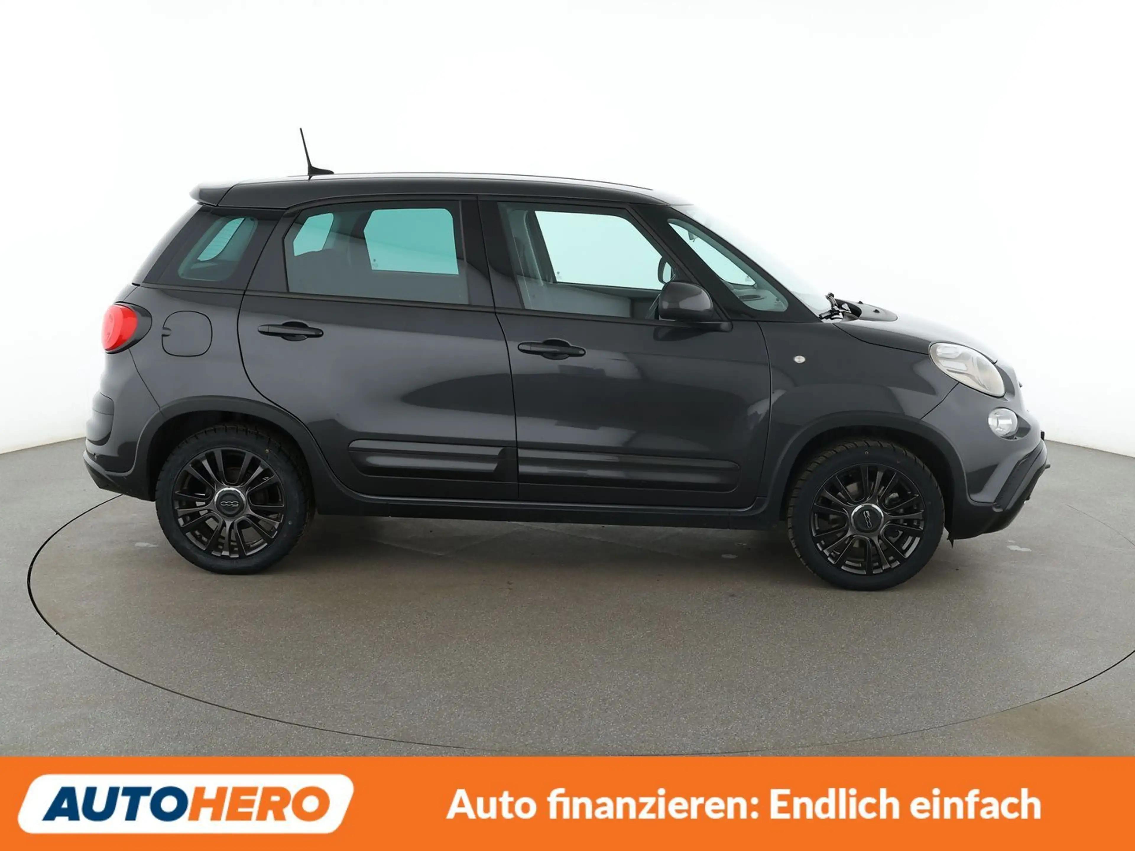 Fiat 500L 1.4 S-Design*NAVI*TEMPO*CAM*PDC*AHK* — photo 7