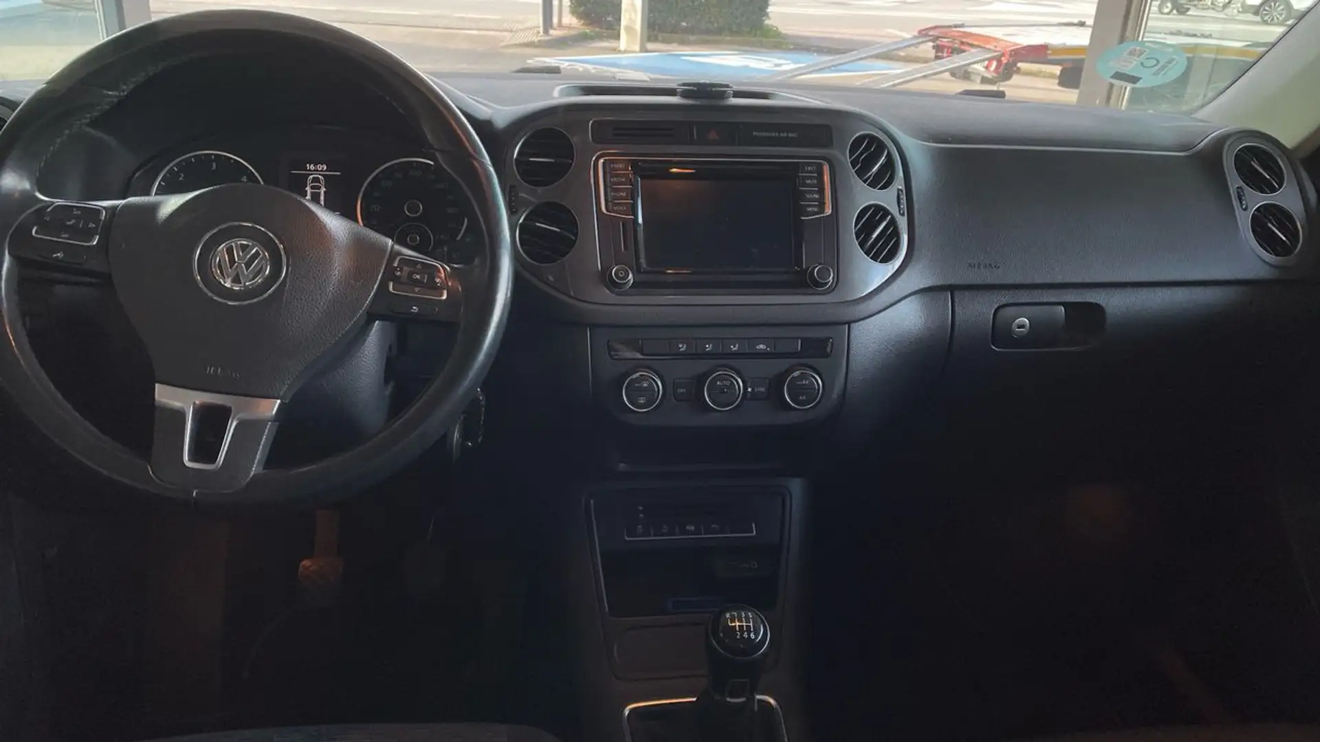 Volkswagen Tiguan 2.0TDI BMT T1 4x2 150 Blanc - 2