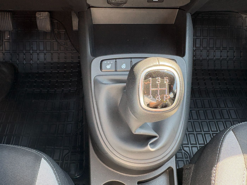 Hyundai i10 1.2 Trend SHZ, DAB, Lenkradhzg., AppleCarPlay — photo 14