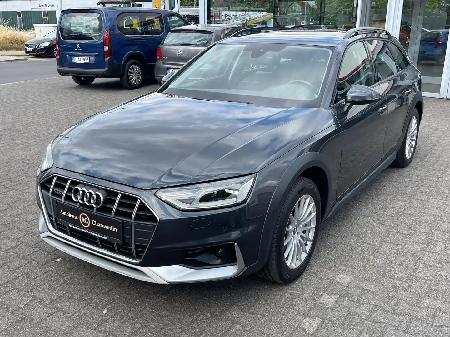 Audi A4 allroad quattro 40 TDI basis Grau - 2