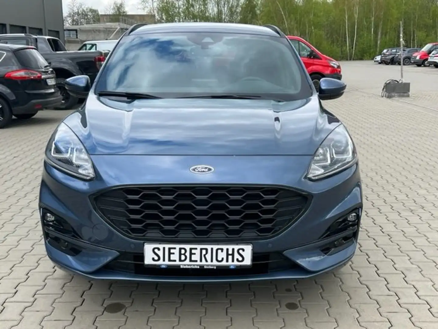 Ford Kuga ST-Line Blau - 2