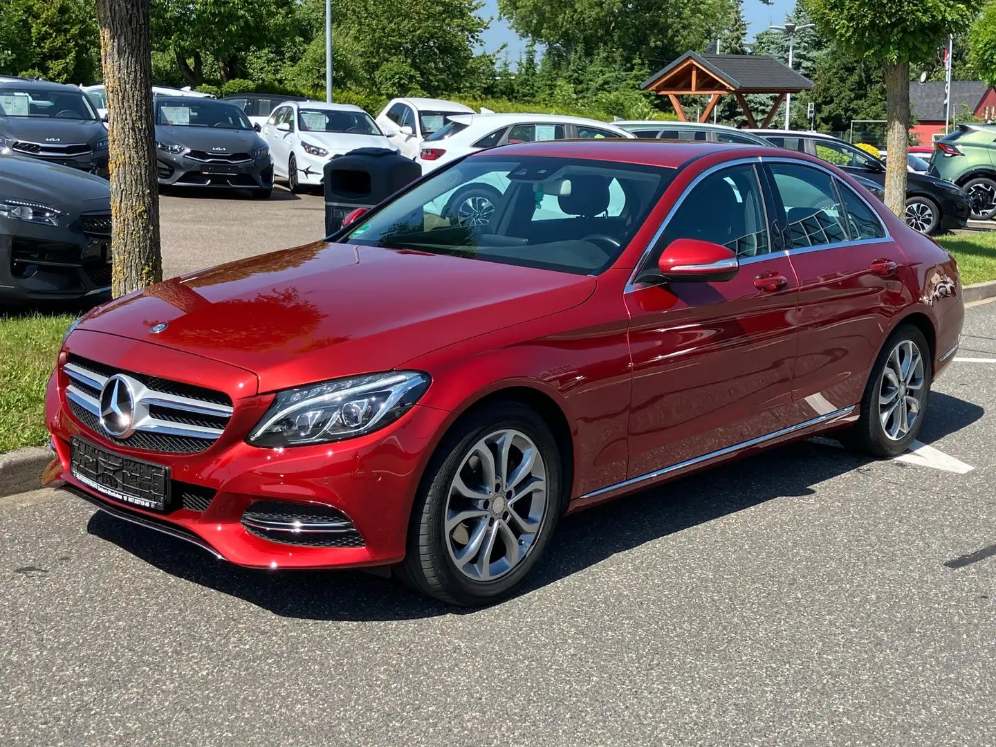 Mercedes-Benz C 180 Avantgarde LED|Navi|SHZ Rot - 2