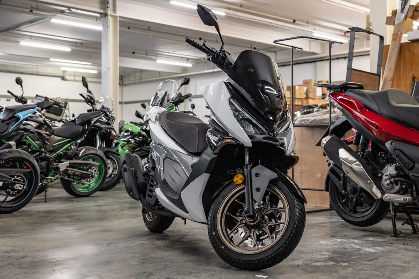 Malaguti Madison 125 ABS mit  4 JAHREN WERKSGARANTIE Bianco - 2