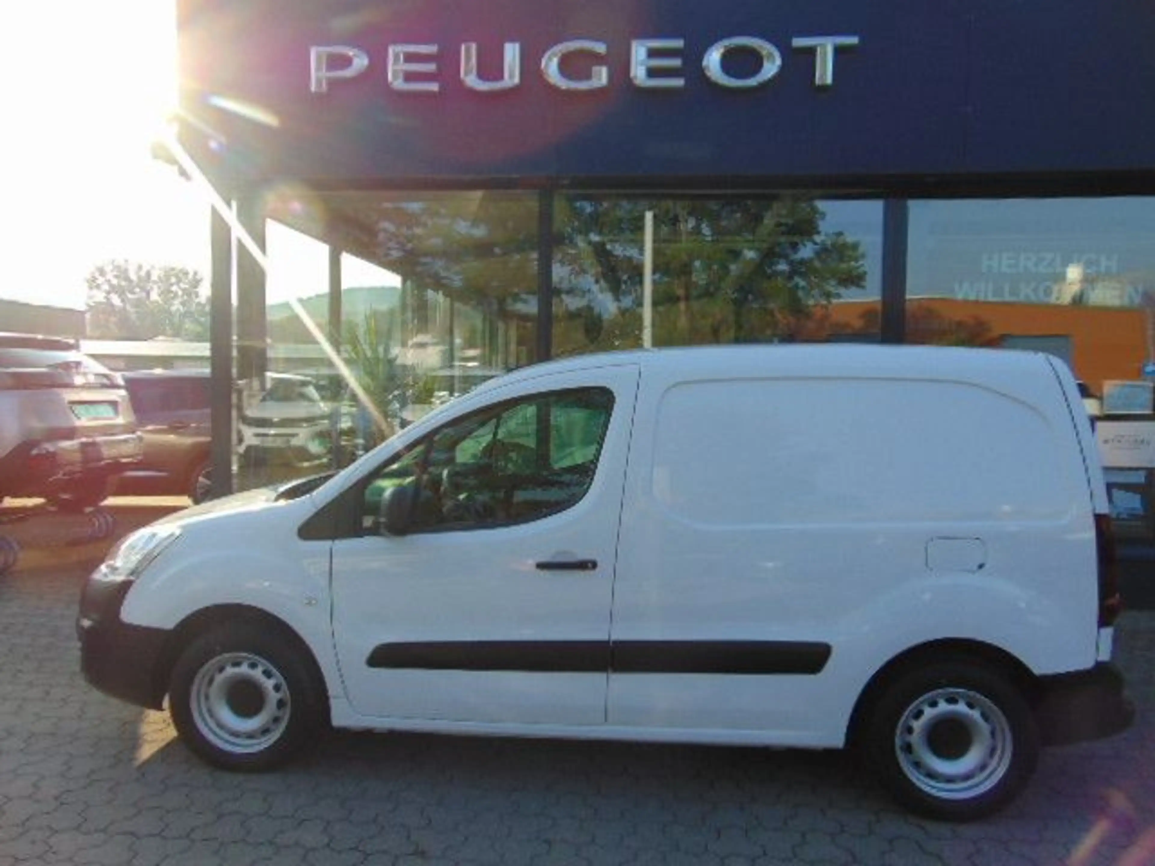 Peugeot Partner L1 Premium — photo 7