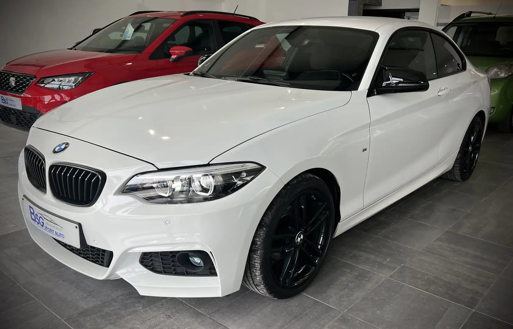 BMW 218 dA Coupé*BOITE AUTO*PACK M*GPS*RADAR*LED* Weiß - 1