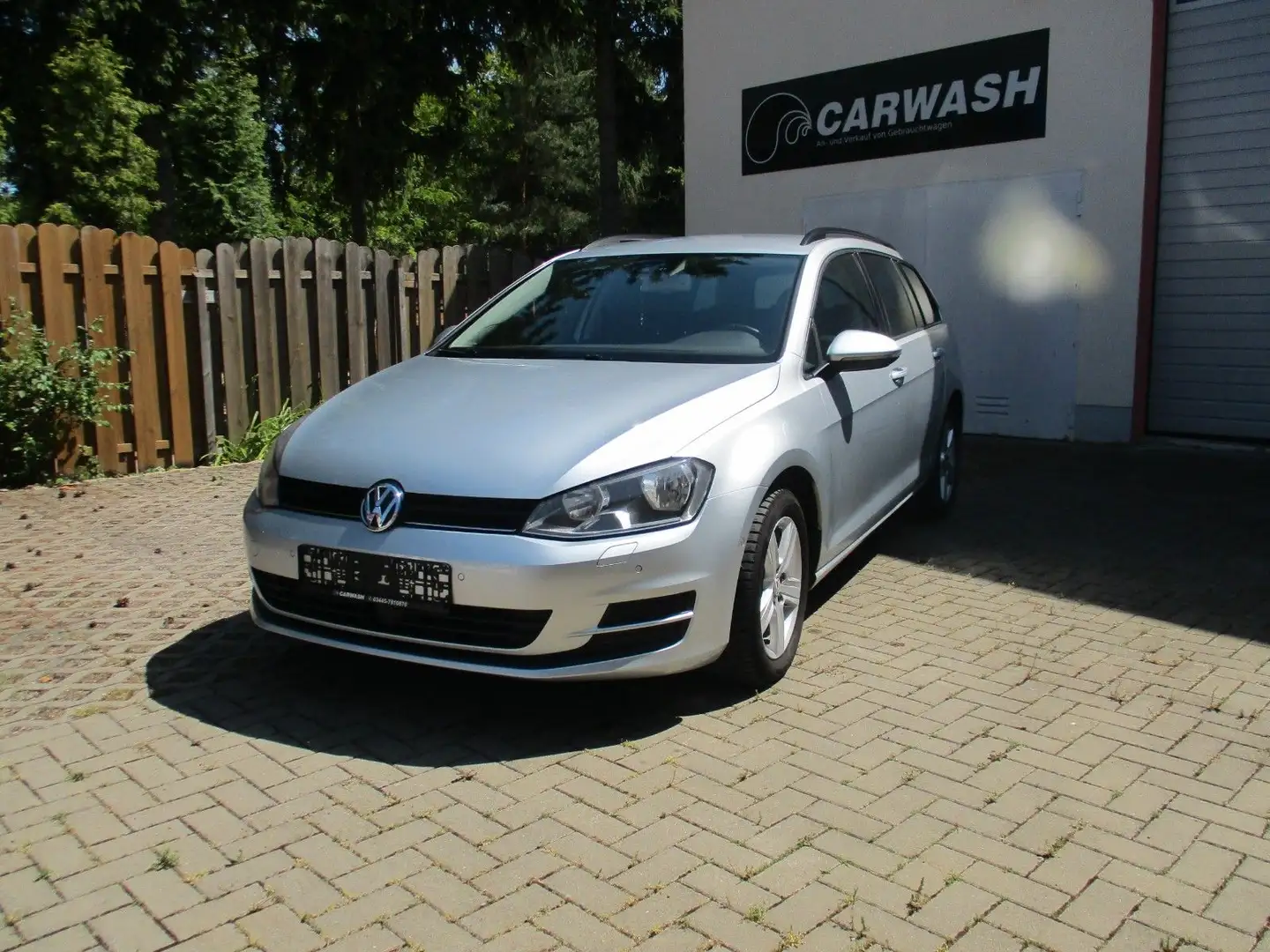 Volkswagen Golf VII Variant Comfortline BMT / AHK / TÜV Neu Argent - 2