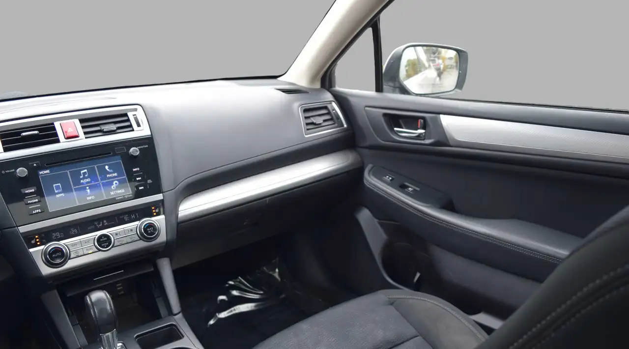 Subaru Legacy снимка Subaru Legacy