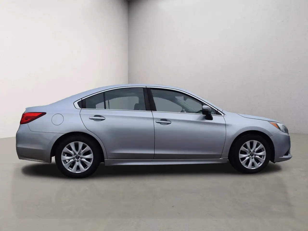 Subaru Legacy снимка Subaru Legacy
