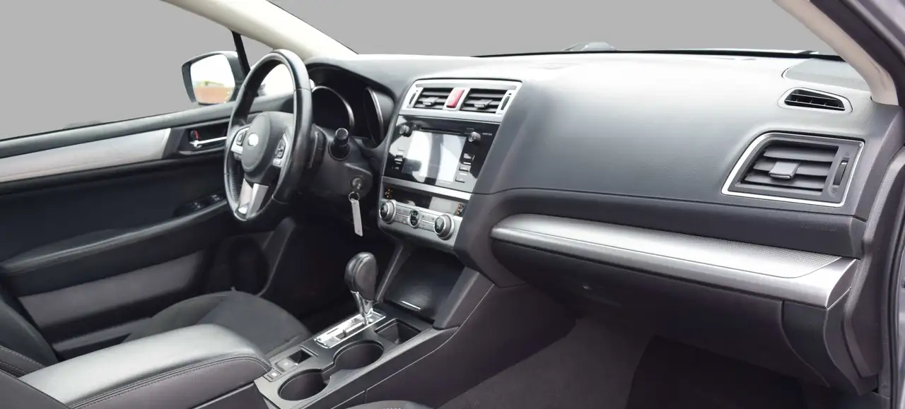 Subaru Legacy снимка Subaru Legacy