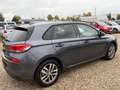 Hyundai i30 1.4/wenig km/Kamera/Temp/Tel/Navi/Sitzhz/LED Gris - thumbnail 4