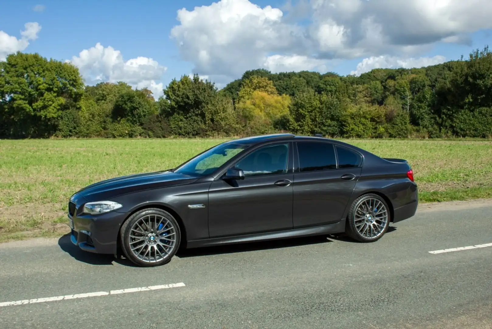BMW 535 535i*M Paket*M Performance*TÜV neu*20“*Alcantar Grau - 2