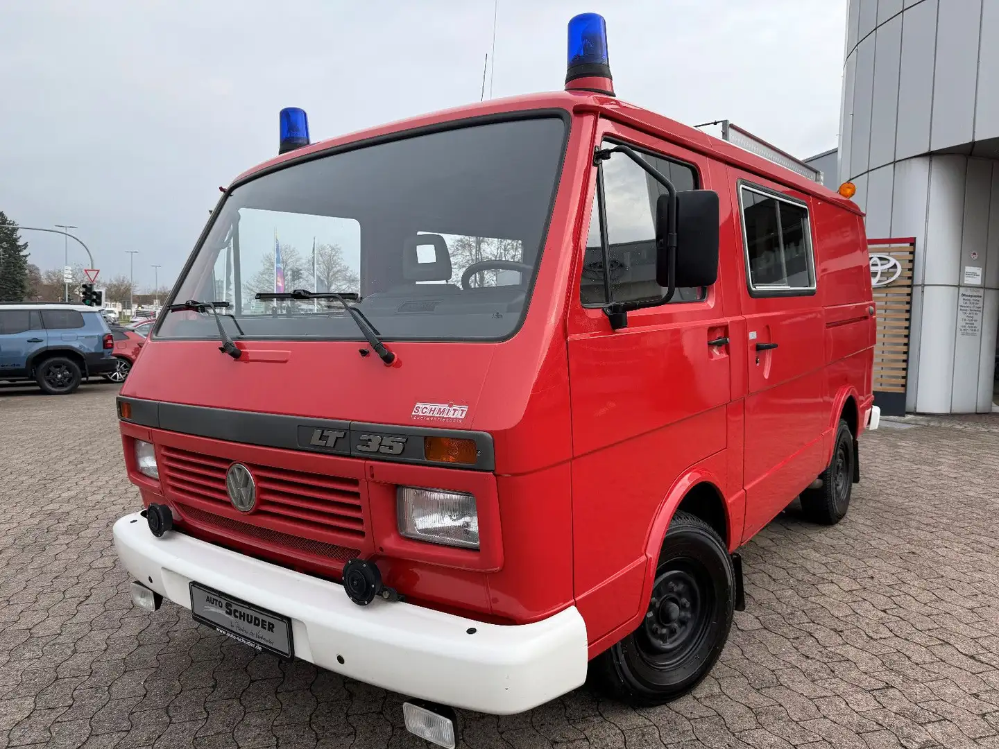 Volkswagen LT 35 6 Sitzer "Oldtimer" Червоний - 1
